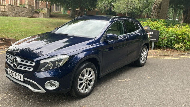 Mercedes-Benz GLA